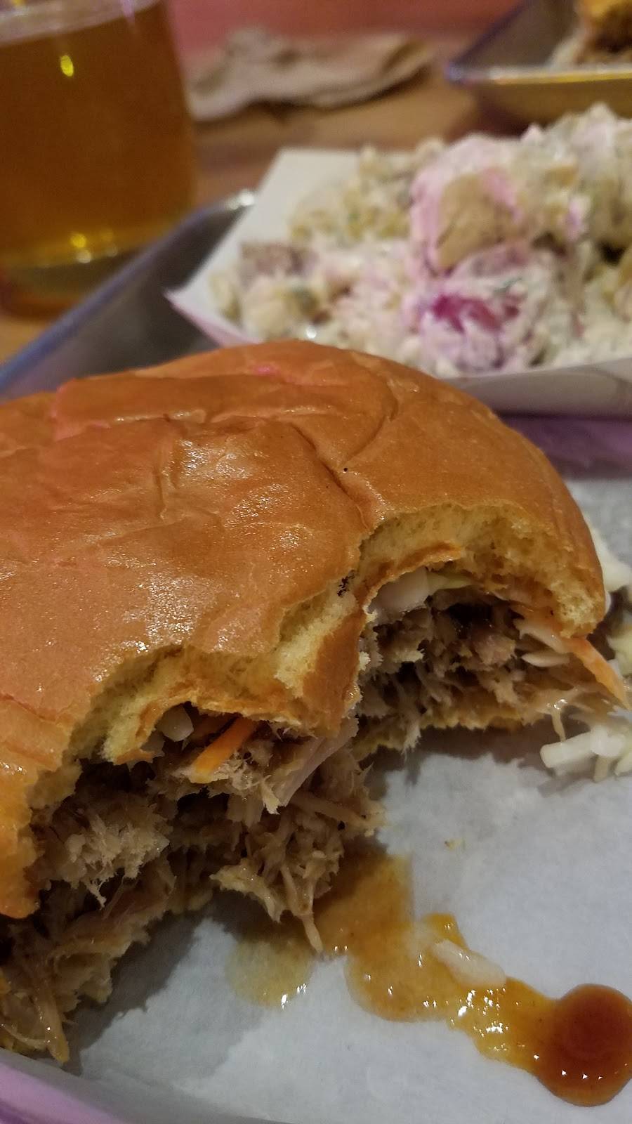 Batesy’s BBQ and Bar | restaurant | 6820F Rockaway Beach Blvd, Arverne, NY 11692, USA | 9293435593 OR +1 929-343-5593