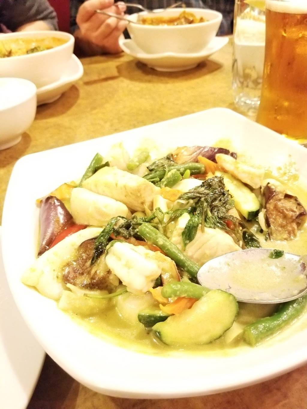 Siam Lotus | restaurant | 25 Broadway, Fairfax, CA 94930, USA | 4154535967 OR +1 415-453-5967