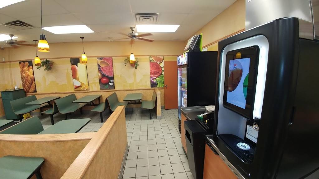 Subway | restaurant | 645 Hurontario St, Collingwood, ON L9Y 2N6, Canada | 7054434343 OR +1 705-443-4343