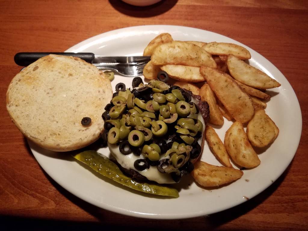 Amber Inn Bar & Grill | restaurant | 840 E Madison St, Eau Claire, WI 54703, USA | 7158320568 OR +1 715-832-0568