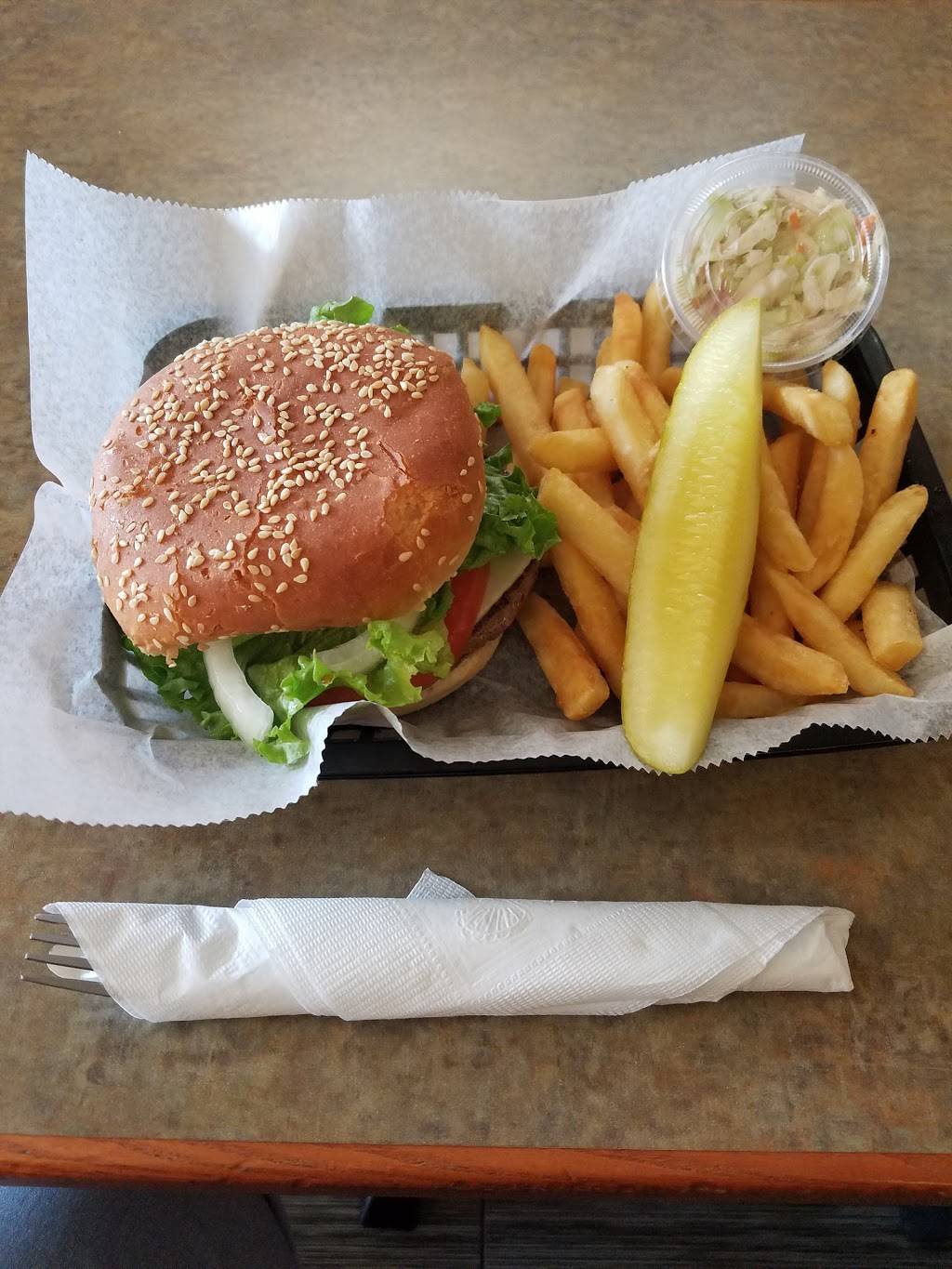 Mikes Pizza | restaurant | 1560 Post Rd, Fairfield, CT 06824, USA | 2032552292 OR +1 203-255-2292