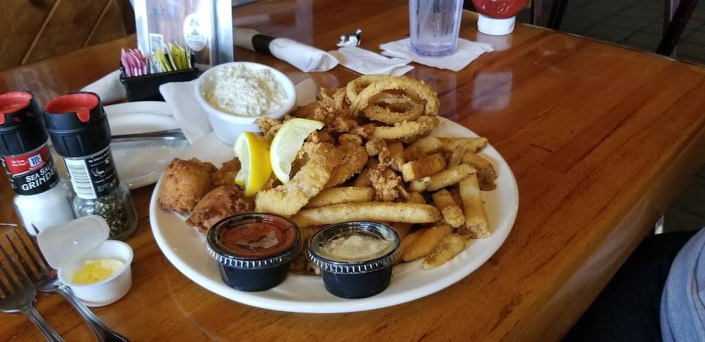 Shilohs Steak & Seafood | restaurant | 3665 S Washington Ave, Titusville, FL 32780, USA | 3215673555 OR +1 321-567-3555