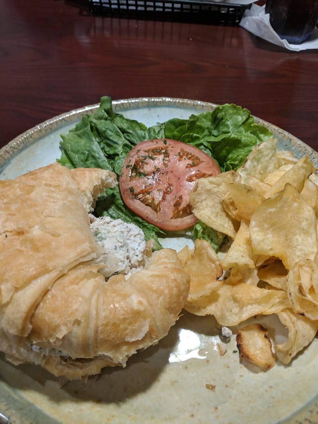 Pastors Place | restaurant | 1533 W Dupont Rd, Fort Wayne, IN 46825, USA | 2604890007 OR +1 260-489-0007