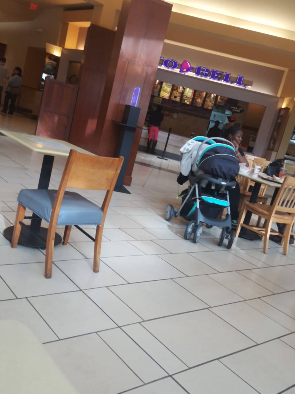 Taco Bell | restaurant | 14000 Lakeside Cir, Sterling Heights, MI 48313, USA | 5865664521 OR +1 586-566-4521