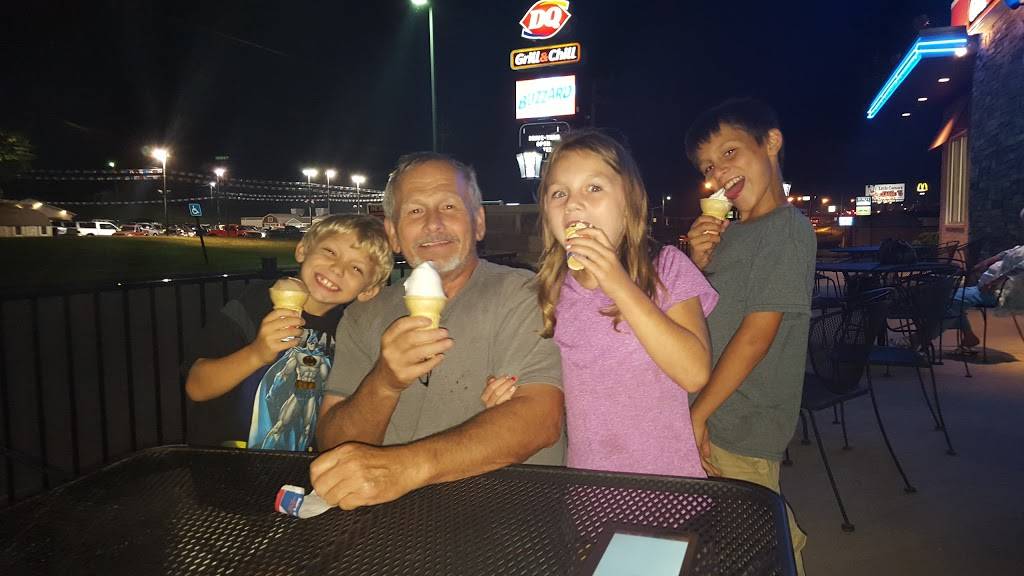 Dairy Queen Grill & Chill | restaurant | 2806 E Jackson Blvd, Jackson, MO 63755, USA | 5732435834 OR +1 573-243-5834