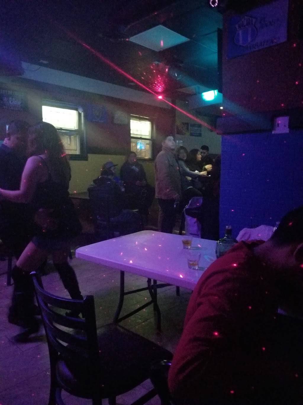 Esthers place NJ | restaurant | 666 N 7th St, Newark, NJ 07107, USA | 9737328842 OR +1 973-732-8842