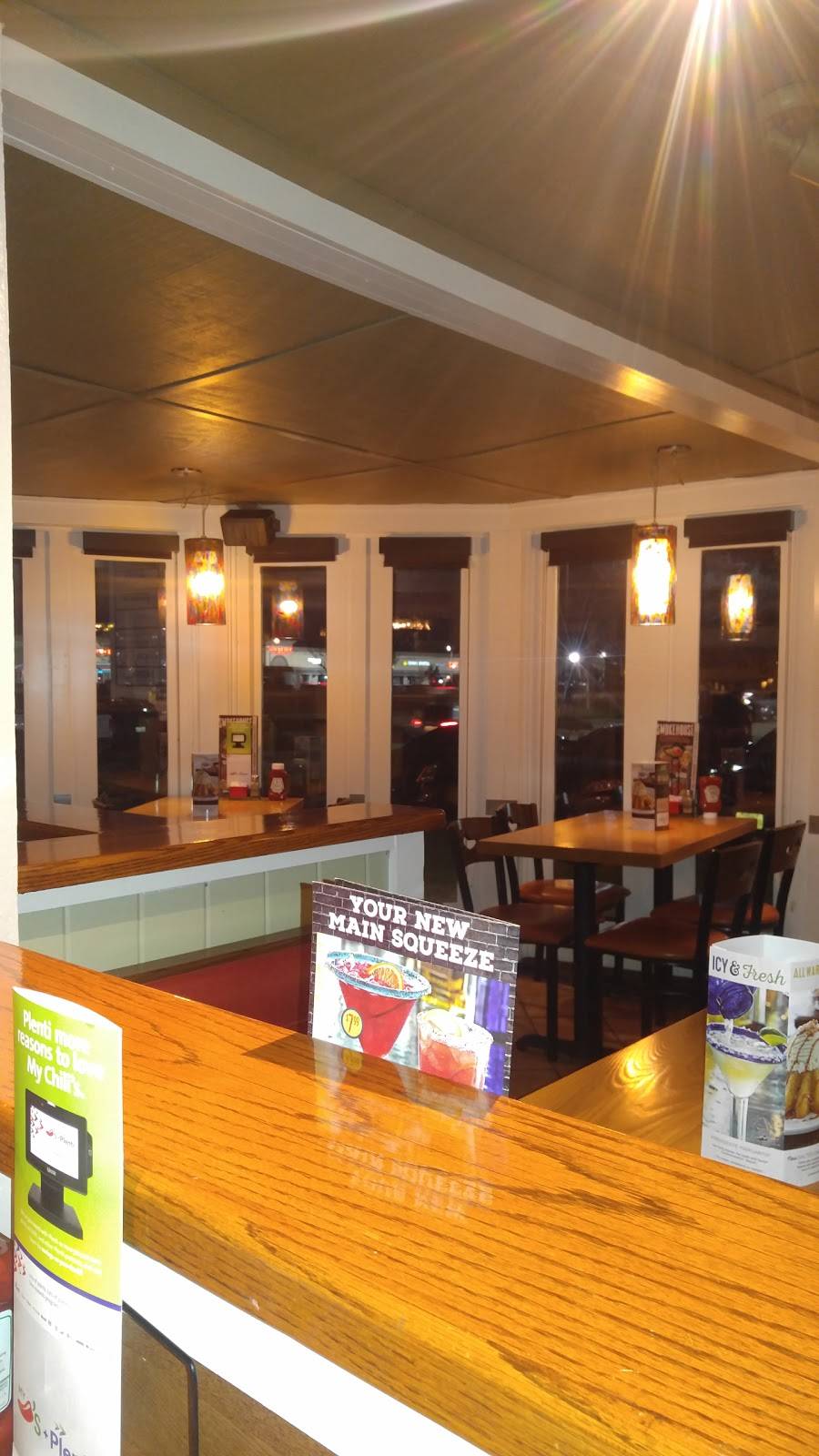 Chilis Grill & Bar | meal takeaway | 12897 Gulf Fwy, Houston, TX 77034, USA | 2814815275 OR +1 281-481-5275