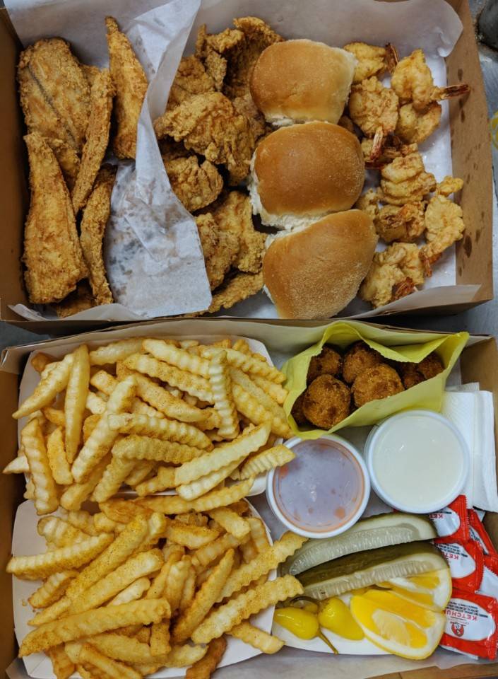 Compton Fish Market | restaurant | 116 N Long Beach Blvd, Compton, CA 90221, USA | 3106321871 OR +1 310-632-1871