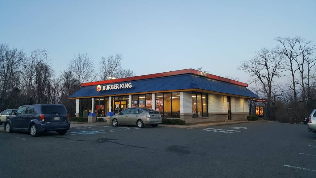 Burger King | restaurant | 5701 Backlick Rd, Springfield, VA 22151, USA | 7032569627 OR +1 703-256-9627