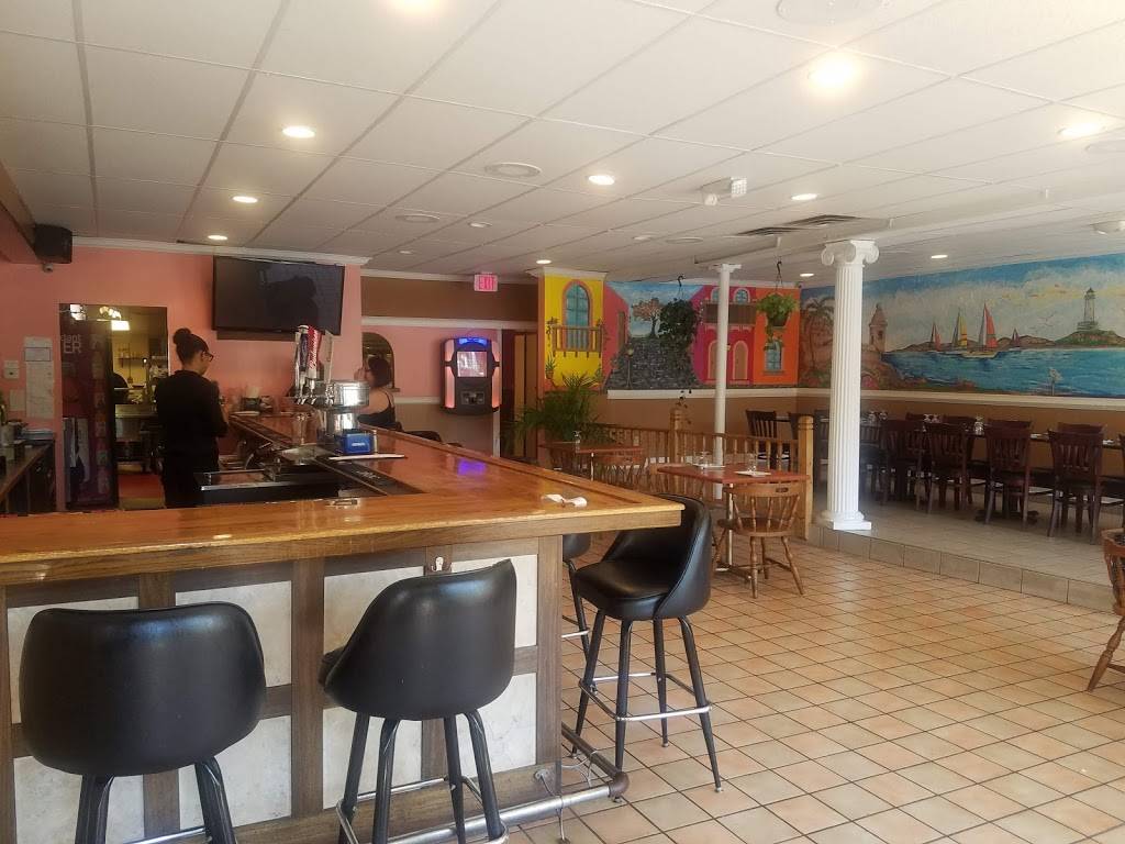 Tatas Restaurant | restaurant | 34 Center St, Wallingford, CT 06492, USA | 2032944303 OR +1 203-294-4303