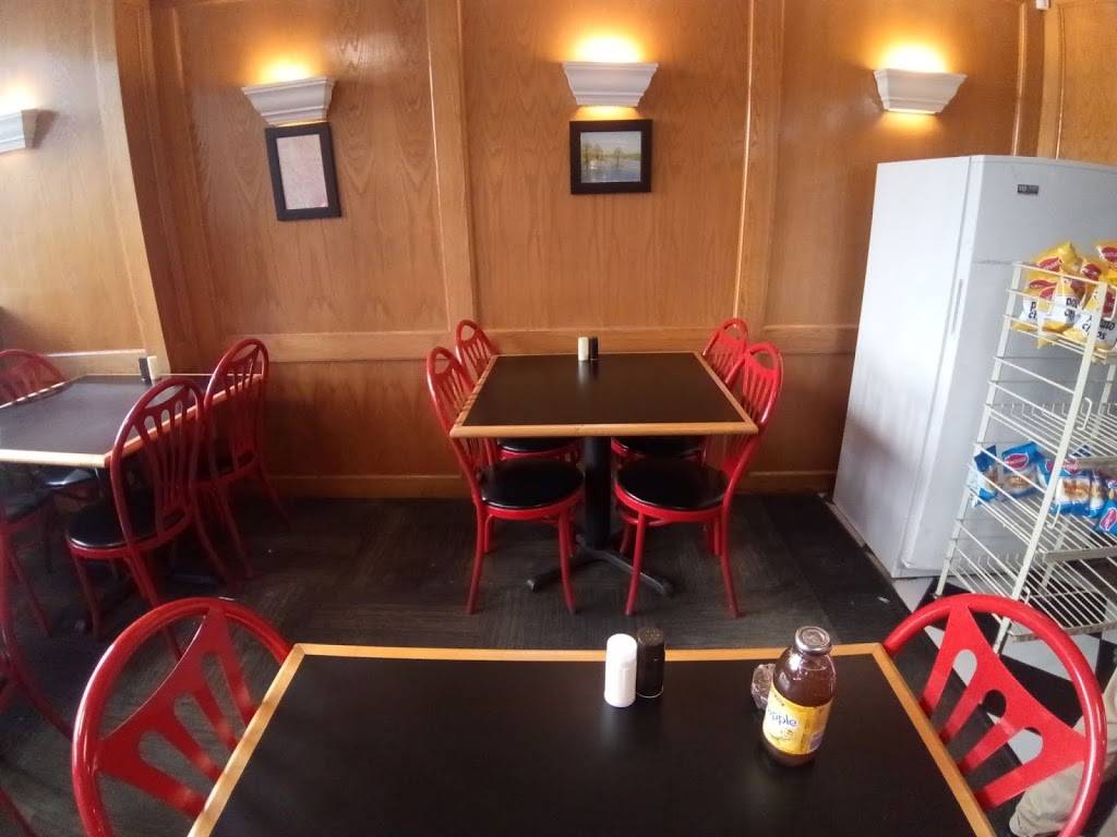 The Cafe on New Chardon | restaurant | 25 New Chardon St, Boston, MA 02114, USA | 6175237790 OR +1 617-523-7790