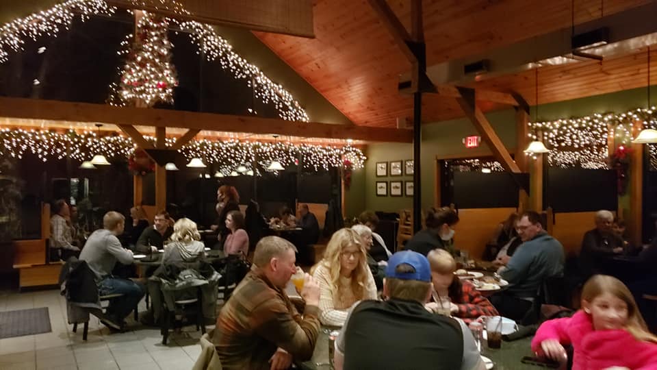 Twin Springs Supper Club | restaurant | 2149 Twin Springs Rd, Decorah, IA 52101, USA | 5633824096 OR +1 563-382-4096