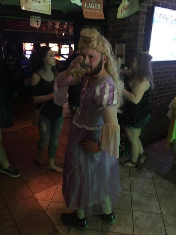 Starport Arcade and Pub | restaurant | 471 Chestnut St, Morgantown, WV 26505, USA | 3046064858 OR +1 304-606-4858