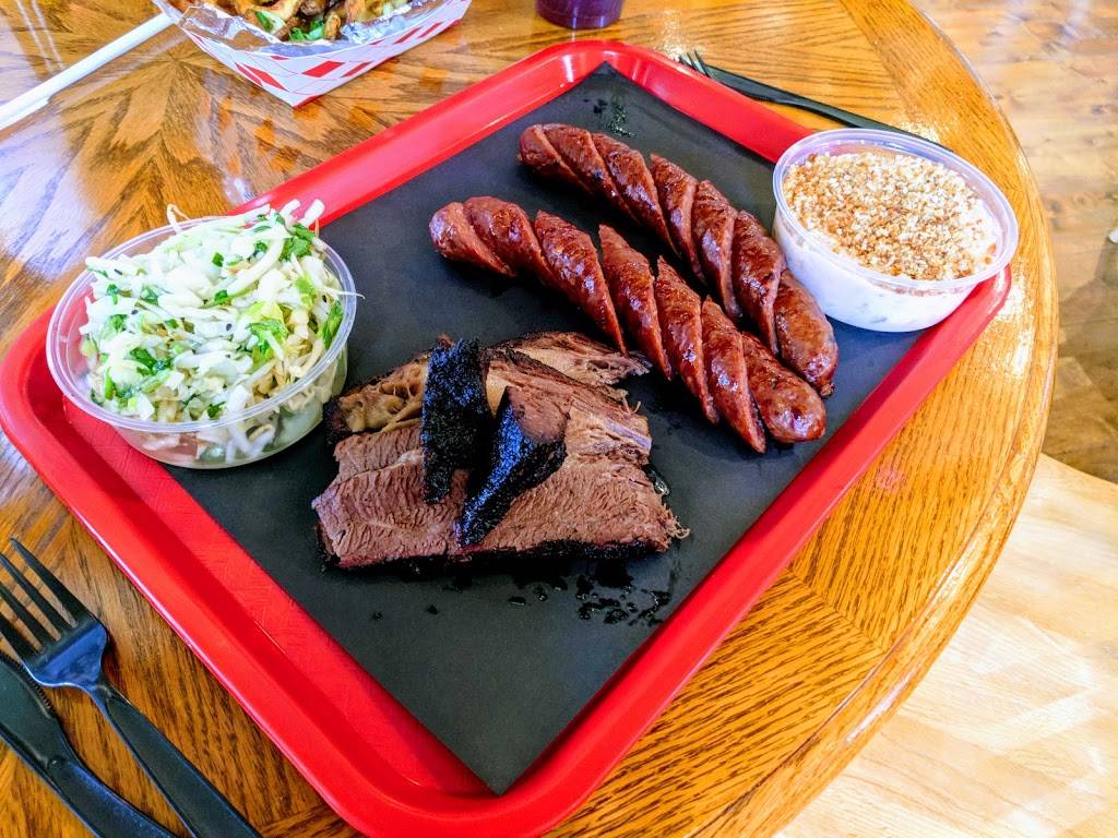 Black Board Bar B Q | restaurant | 1123 Sisterdale Rd, Boerne, TX 78006, USA | 8303246858 OR +1 830-324-6858