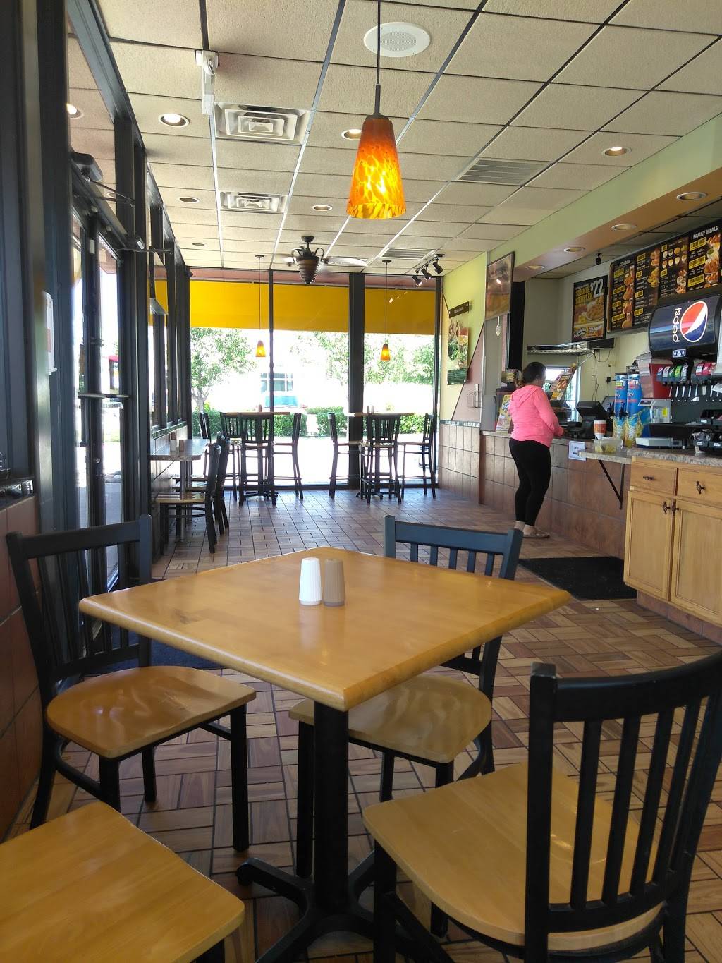 Golden Chick | meal takeaway | 501 South, TX-78, Wylie, TX 75098, USA | 9724422339 OR +1 972-442-2339