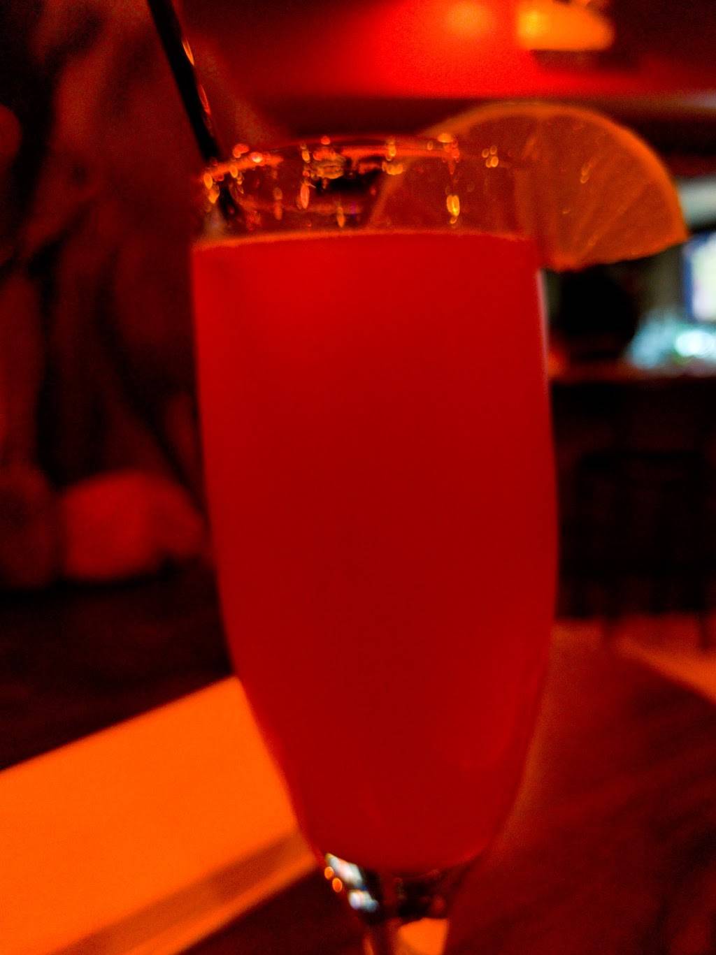 Seven Bar and Restaurant | night club | 400 E Randolph St, Chicago, IL 60601, USA | 3128569526 OR +1 312-856-9526