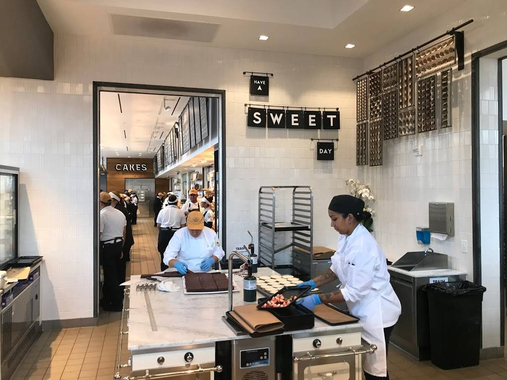 Portos Bakery and Cafe | bakery | 584 S Sunset Ave, West Covina, CA 91790, USA | 6262143490 OR +1 626-214-3490