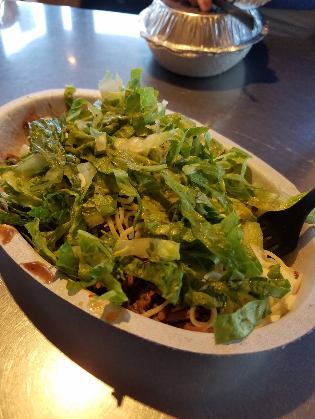 Chipotle Mexican Grill | restaurant | 334 Russell St, Hadley, MA 01035, USA | 4135879888 OR +1 413-587-9888