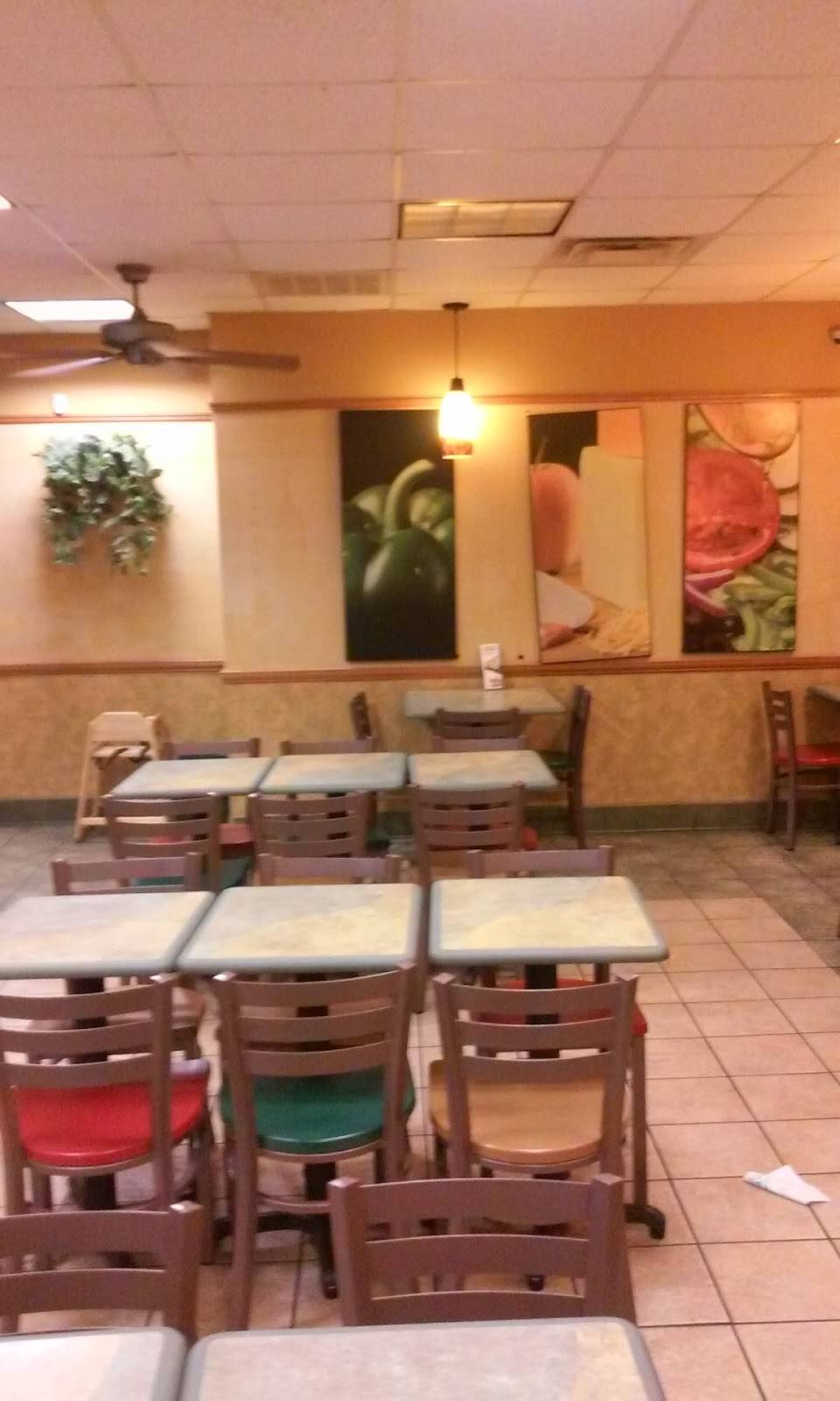 Subway | restaurant | 806 E Wade St #6, Trenton, FL 32693, USA | 3524638001 OR +1 352-463-8001
