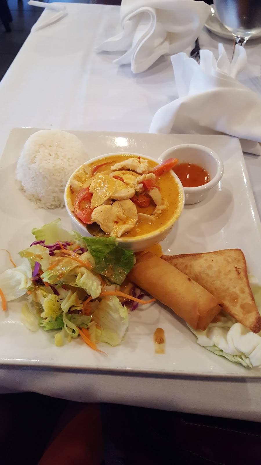 Phra Ram 9 | restaurant | 3705 Avocado Blvd, La Mesa, CA 91941, USA | 6196709099 OR +1 619-670-9099