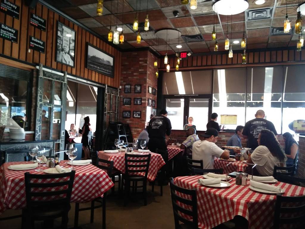 Grimaldis Pizzeria | restaurant | 8060 Park Lane North Suite 105, Dallas, TX 75231, USA | 2149871173 OR +1 214-987-1173