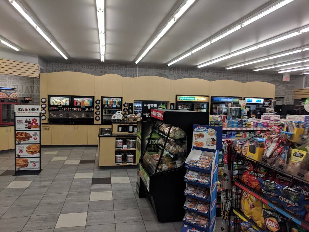 Kum & Go | meal takeaway | 610 N Kansas Ave, North Liberty, IA 52317, USA | 3196262412 OR +1 319-626-2412