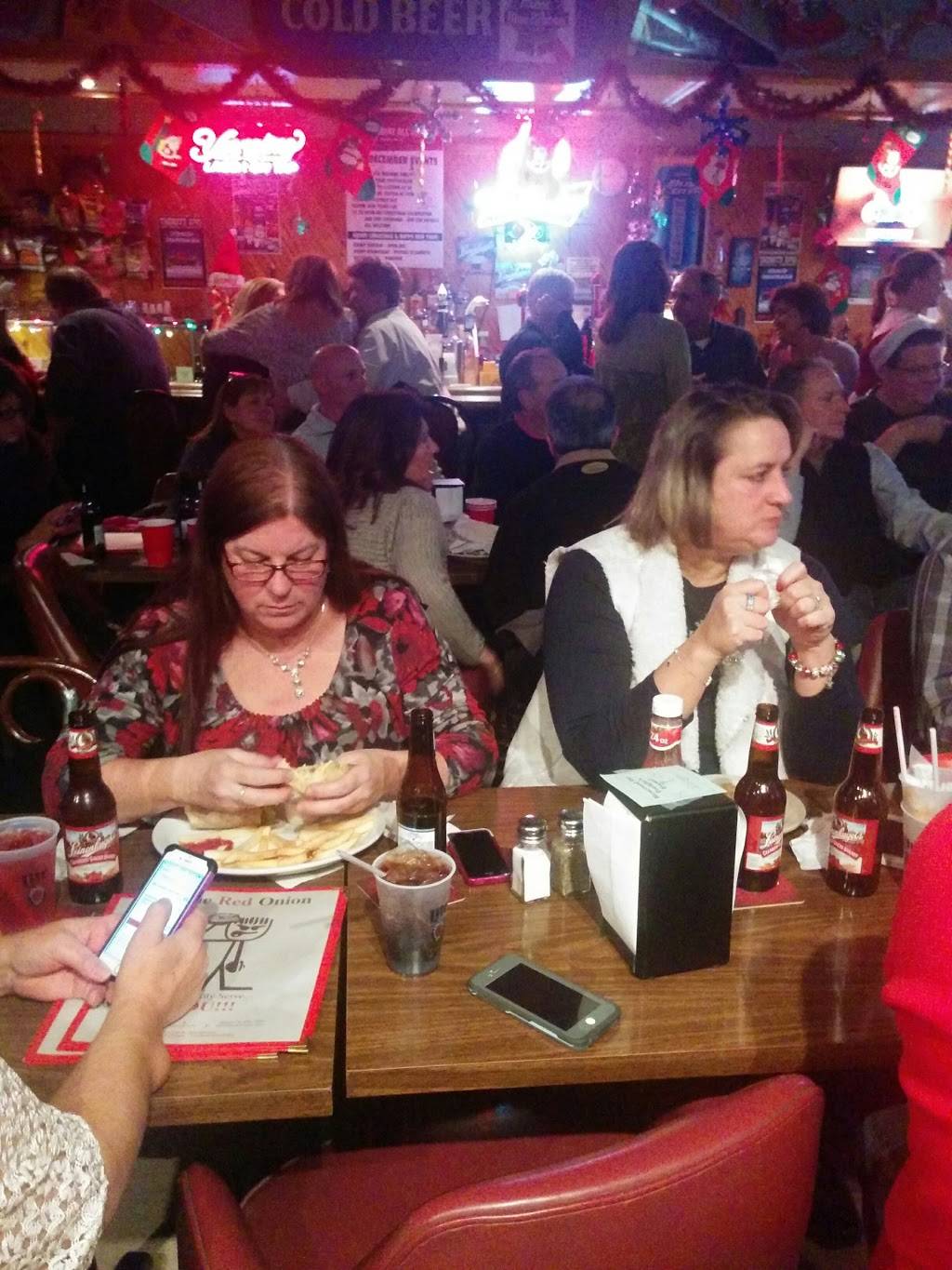 The Red Onion | restaurant | 522 Pearl Rd, Brunswick, OH 44212, USA | 3302258482 OR +1 330-225-8482