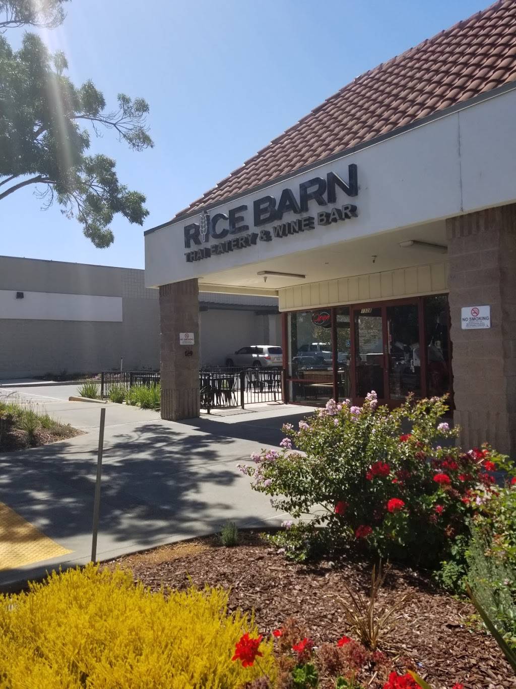 Rice Barn | Thai Eatery and Wine Bar | restaurant | 132A Browns Valley Pkwy, Vacaville, CA 95688, USA | 7079995895 OR +1 707-999-5895