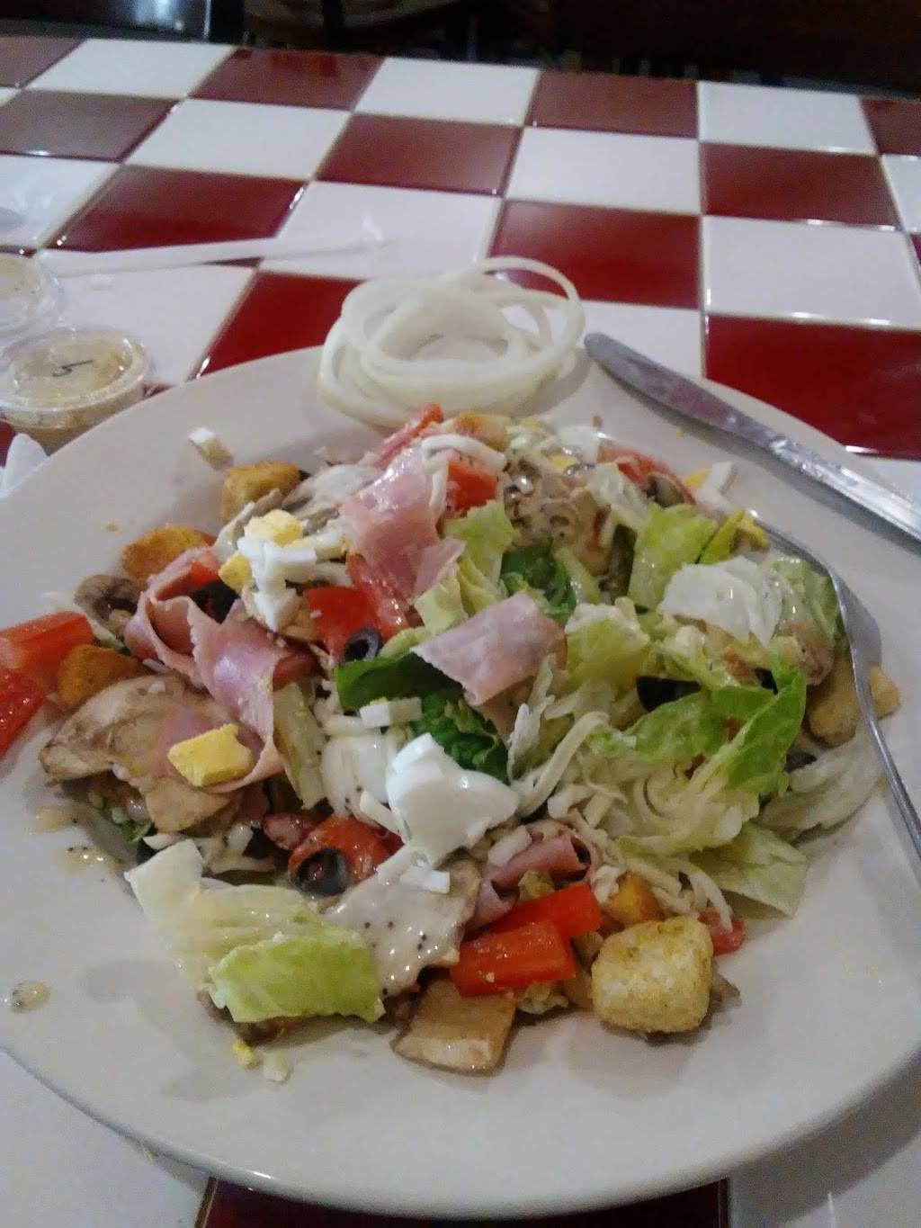 Pizza Forum | restaurant | 120 S Main St, Kendallville, IN 46755, USA | 2603439699 OR +1 260-343-9699