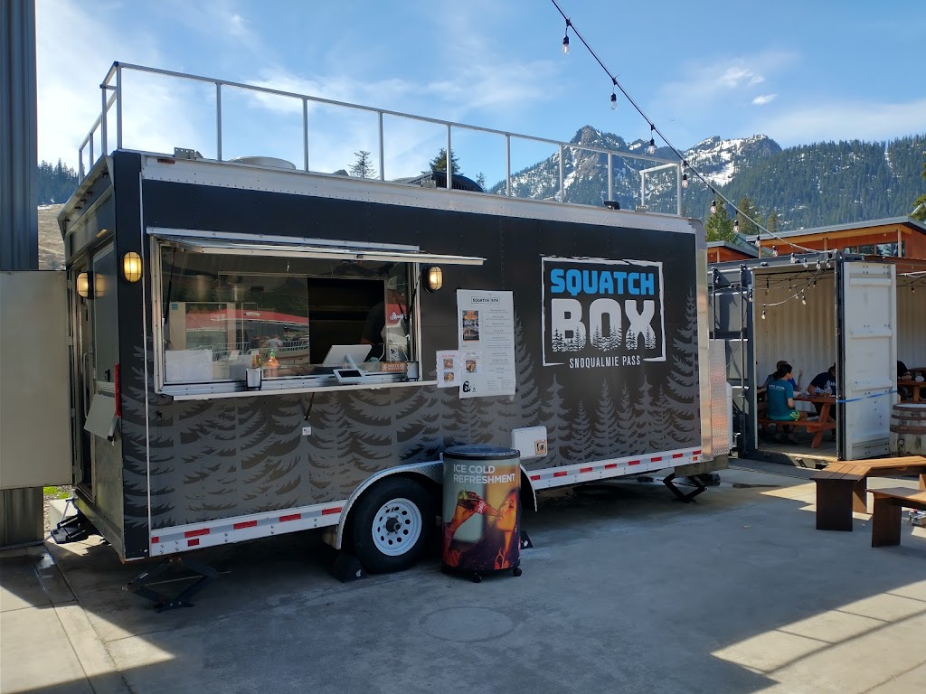 Squatch Box | restaurant | 10 Pass Life Way #4, Snoqualmie Pass, WA 98068, USA | 4254340400 OR +1 425-434-0400