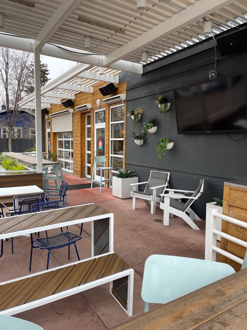 Birdcall - Evans | restaurant | 1535 E Evans Ave, Denver, CO 80210, USA | 7202428106 OR +1 720-242-8106