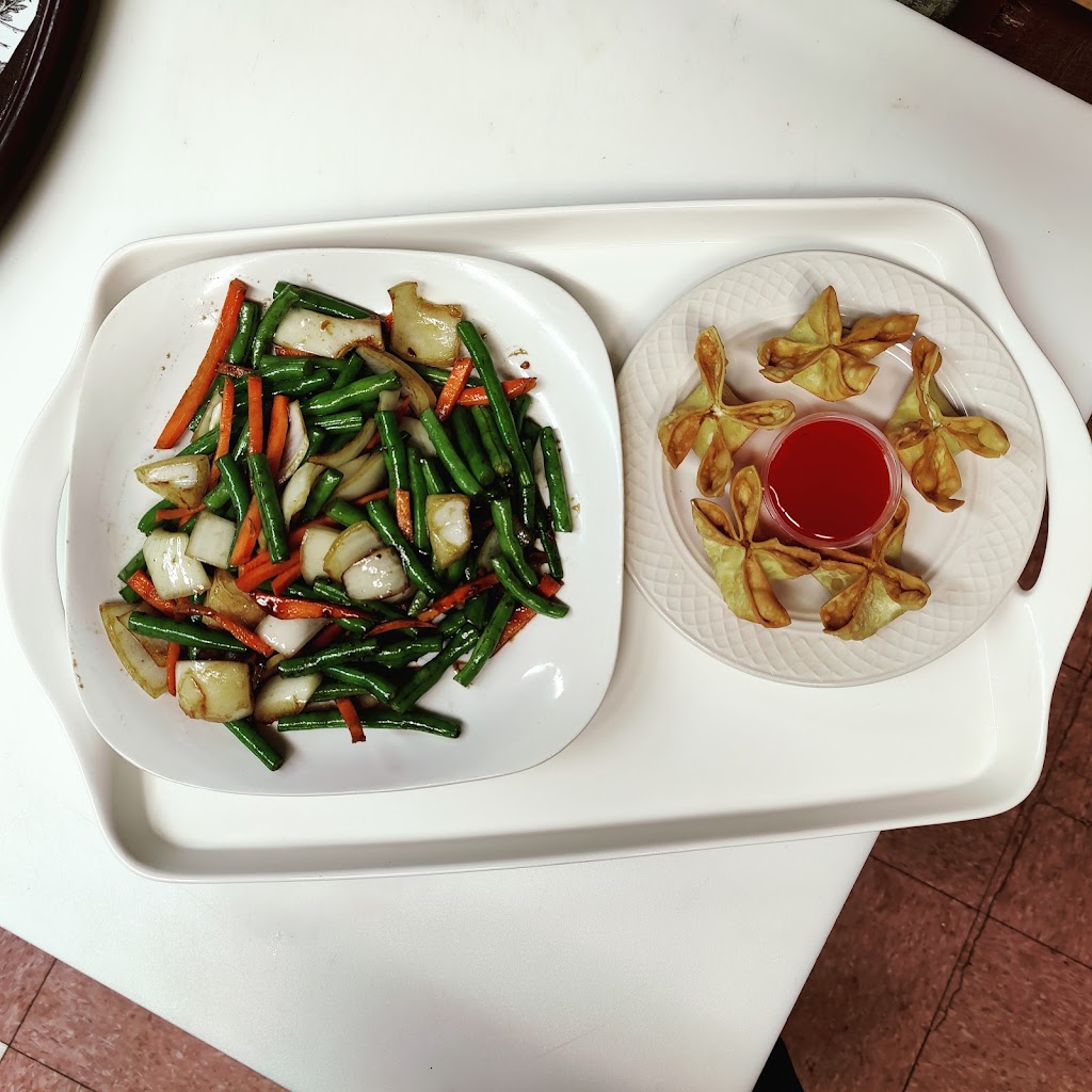 Talk Of The Town Chinese Restaurant | restaurant | 879 Canton Rd, Akron, OH 44312, USA | 3307847167 OR +1 330-784-7167