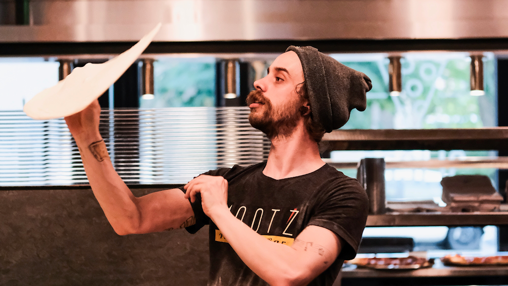 Mootz Pizzeria and Bar | restaurant | 1230 Library St, Detroit, MI 48226, USA | 3132431230 OR +1 313-243-1230