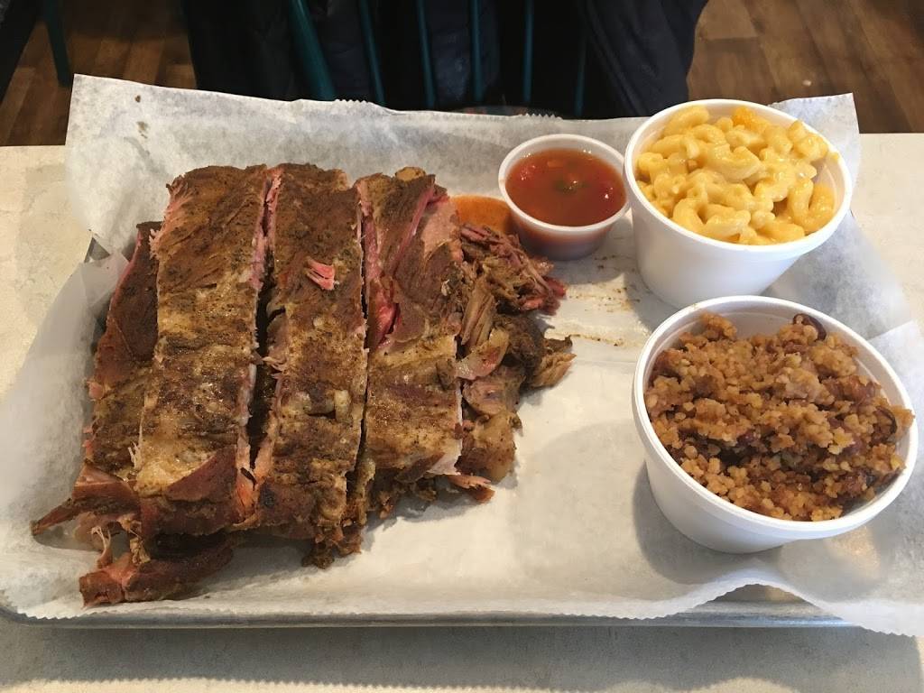 Lil BBQ Shack | restaurant | 5920 S Cedar St, Lansing, MI 48911, USA | 5179755328 OR +1 517-975-5328