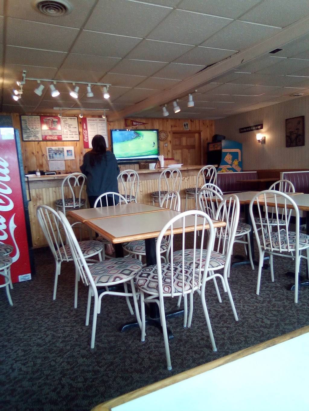 Pizza Shoppe | restaurant | 113 W State St #8048, Mancelona, MI 49659, USA | 2315875162 OR +1 231-587-5162