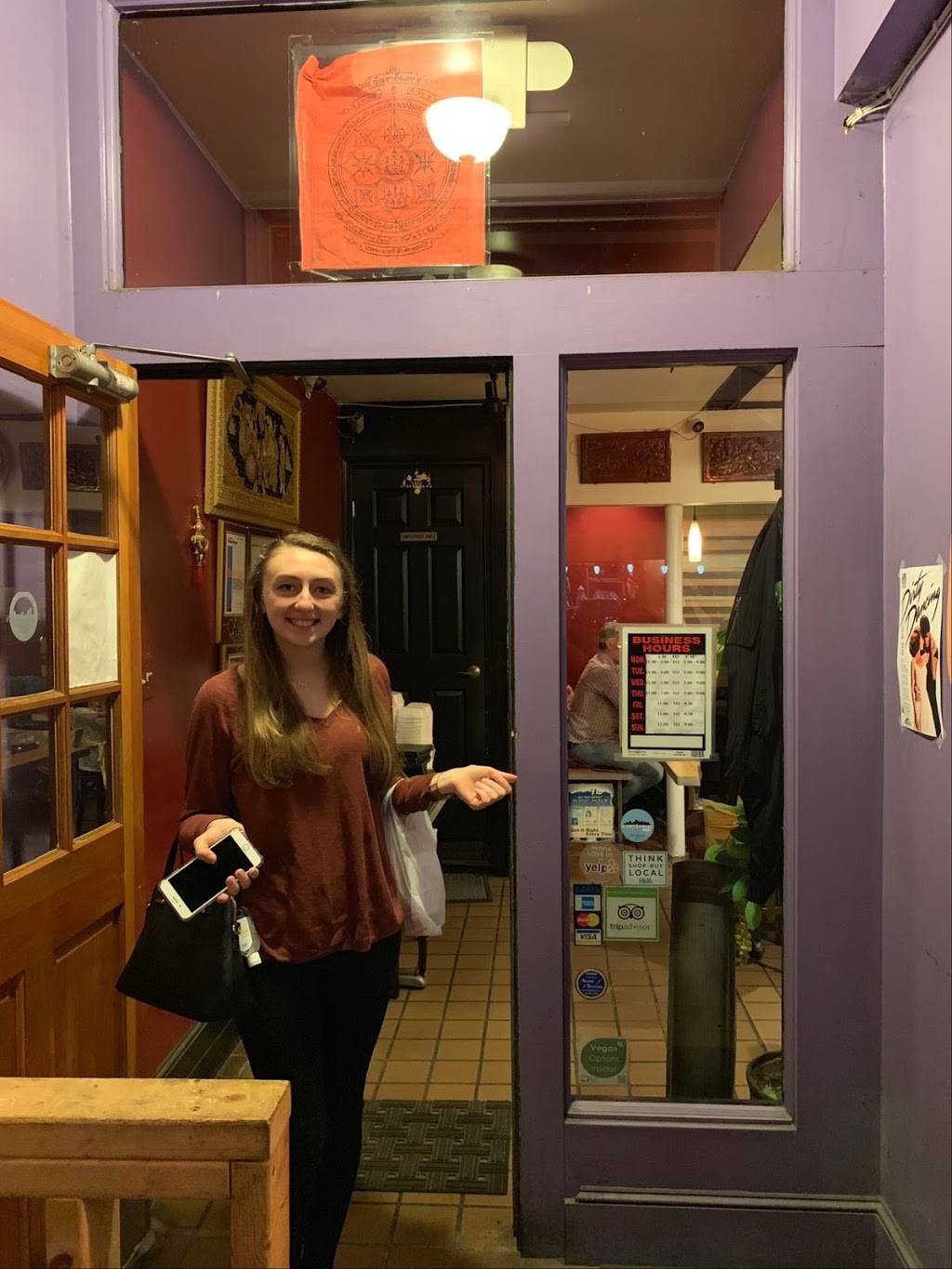 Ginger Thai Taste | restaurant | 3145 W Cary St, Richmond, VA 23221, USA | 8042547373 OR +1 804-254-7373