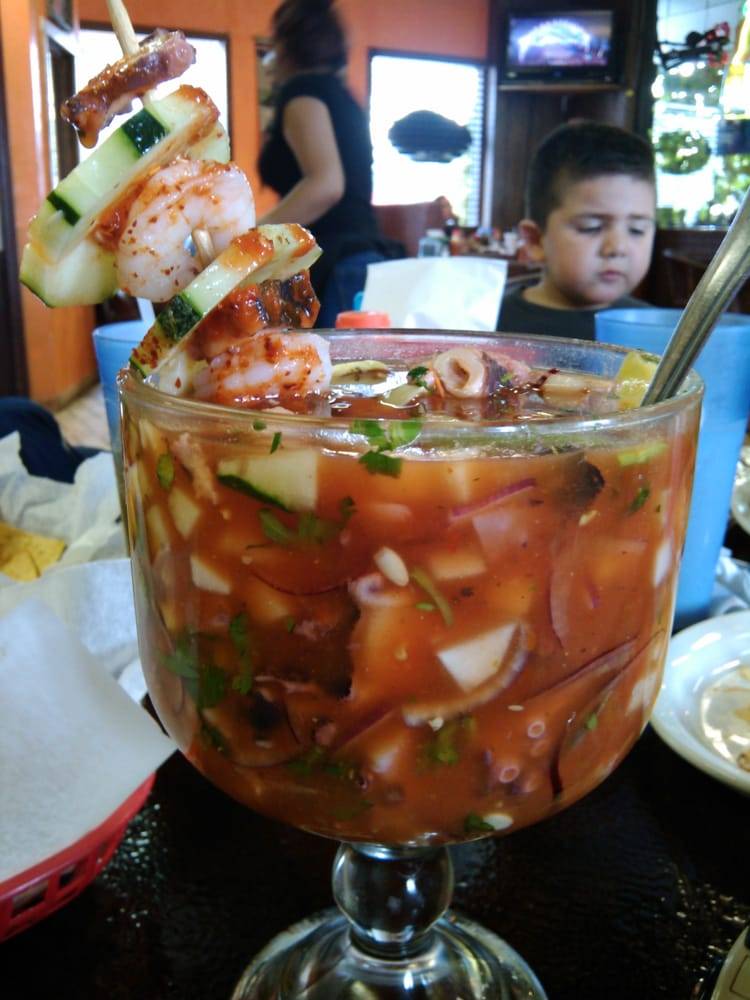 La Loma Restaurant | restaurant | 560 Eastern Blvd, Clarksville, IN 47129, USA | 8122833775 OR +1 812-283-3775