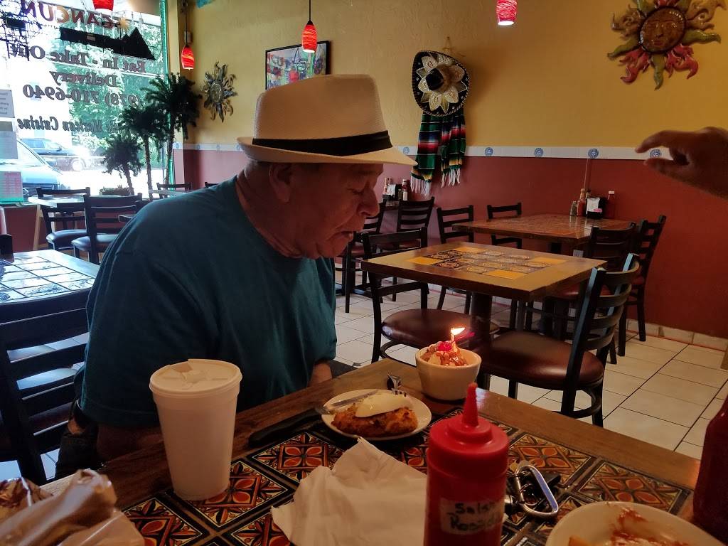 Delicias Paisas Bakery | restaurant | 24 Pleasant St, Dracut, MA 01826, USA | 9789705555 OR +1 978-970-5555