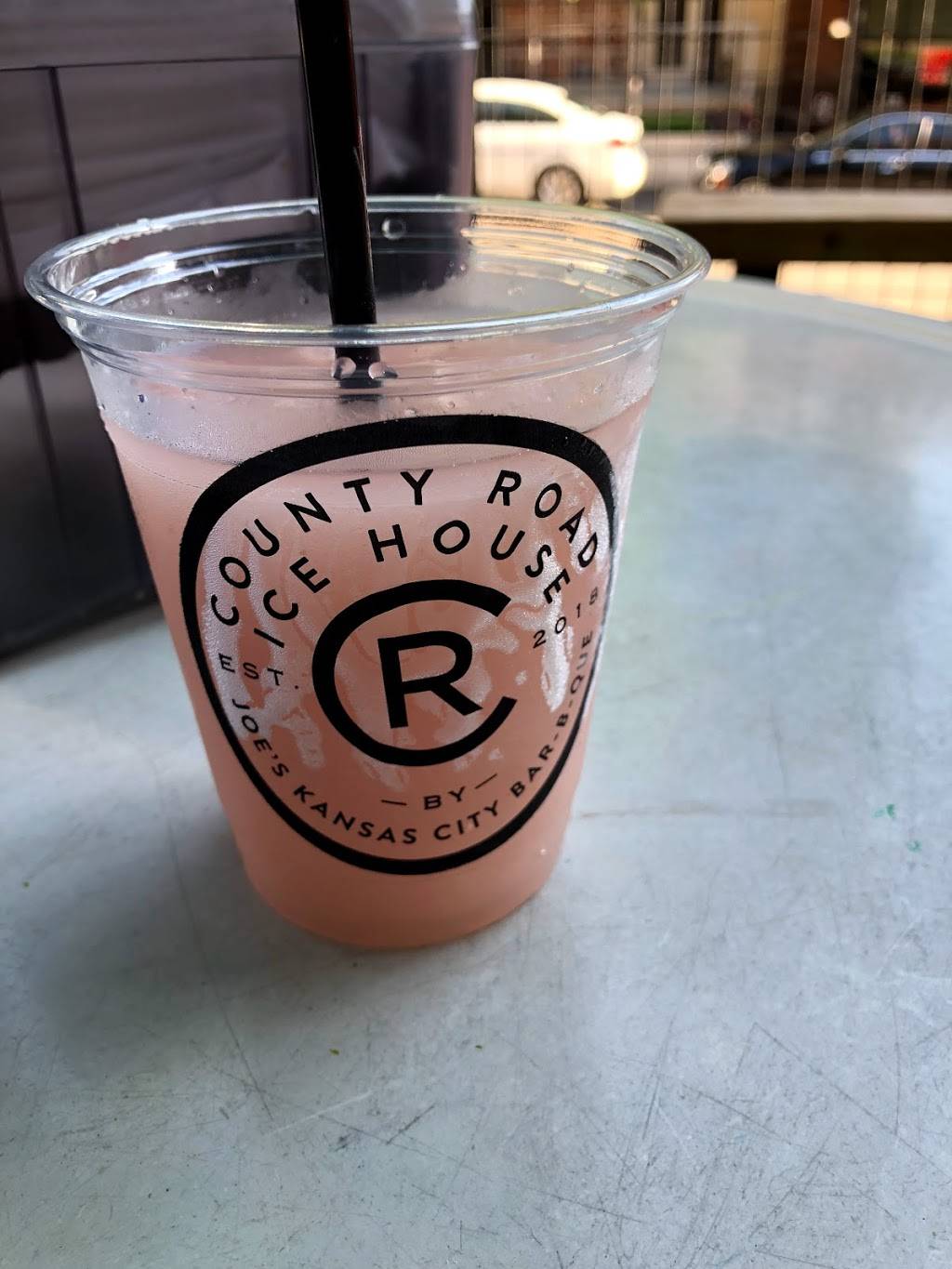 County Road Ice House | restaurant | 100 E 14th St #2919, Kansas City, MO 64106, USA | 8163994967 OR +1 816-399-4967