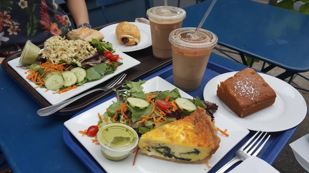 Le Bon Café | cafe | 210 2nd St SE, Washington, DC 20003, USA | 2025477200 OR +1 202-547-7200