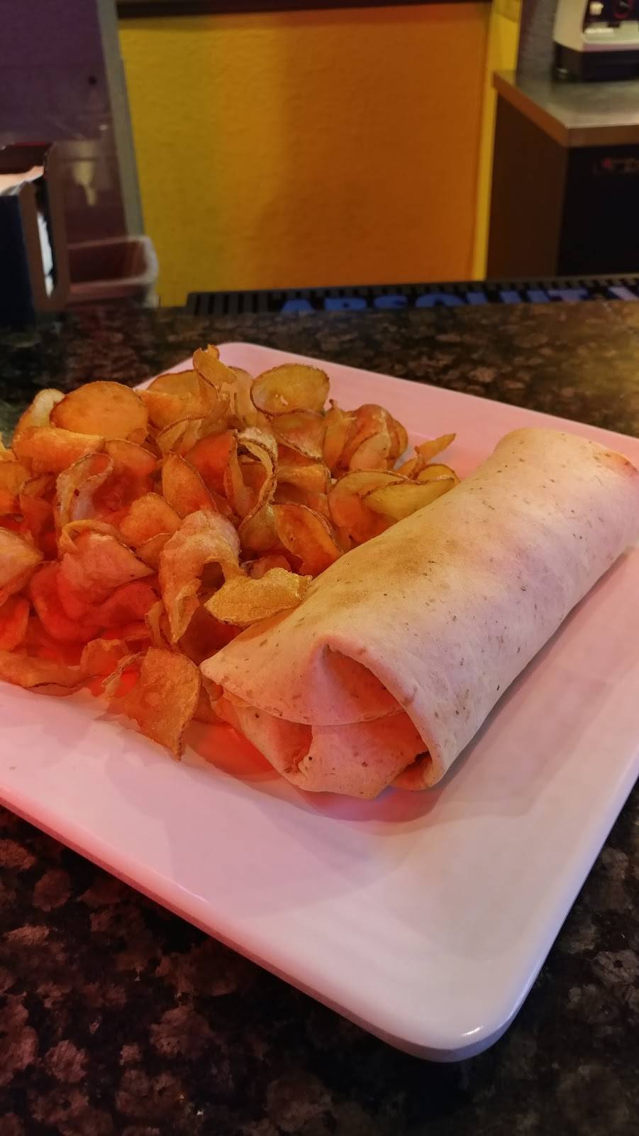 Antonios Sports Bar & Grille | night club | 18 W Mill St, Plymouth, WI 53073, USA | 9208935105 OR +1 920-893-5105