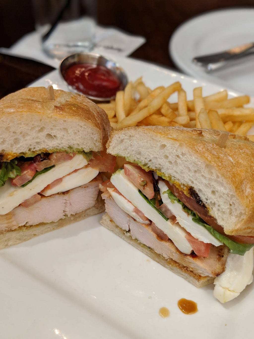 1515 Restaurant & Lounge | night club | 1515 N Main St, Walnut Creek, CA 94596, USA | 9259391515 OR +1 925-939-1515