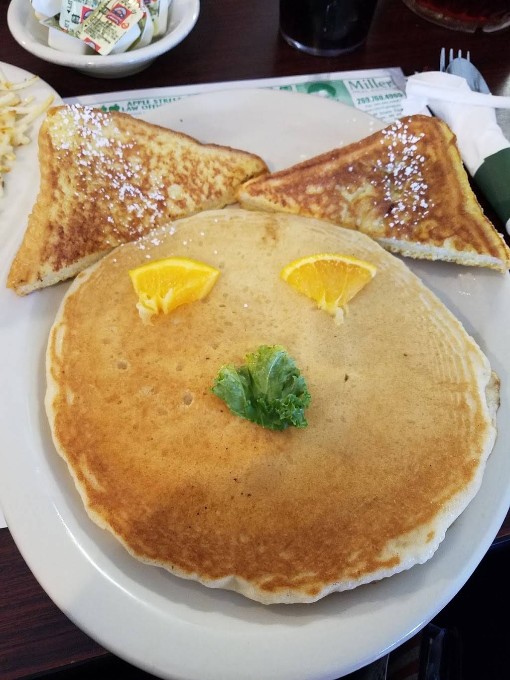 Phils Galley | restaurant | 139 E Court St, Hastings, MI 49058, USA | 2699459022 OR +1 269-945-9022