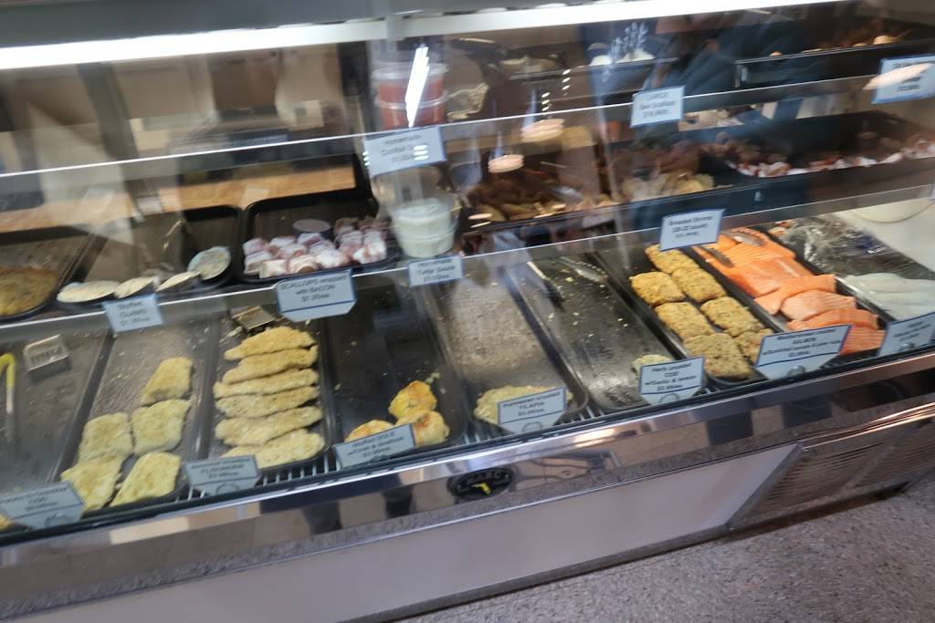 Christophers Crabcake & Deli | meal takeaway | 1362 Naamans Creek Rd, Garnet Valley, PA 19060, USA | 6104850697 OR +1 610-485-0697