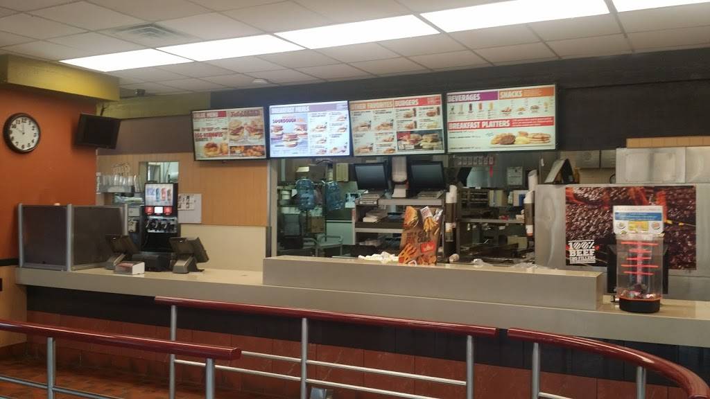 Burger King | restaurant | 4313 S 24th St, Omaha, NE 68107, USA | 4027312024 OR +1 402-731-2024