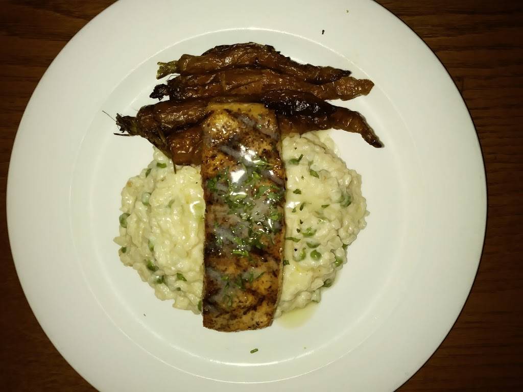 Finn McCools | restaurant | 713 8th St SE, Washington, DC 20003, USA | 2025078277 OR +1 202-507-8277