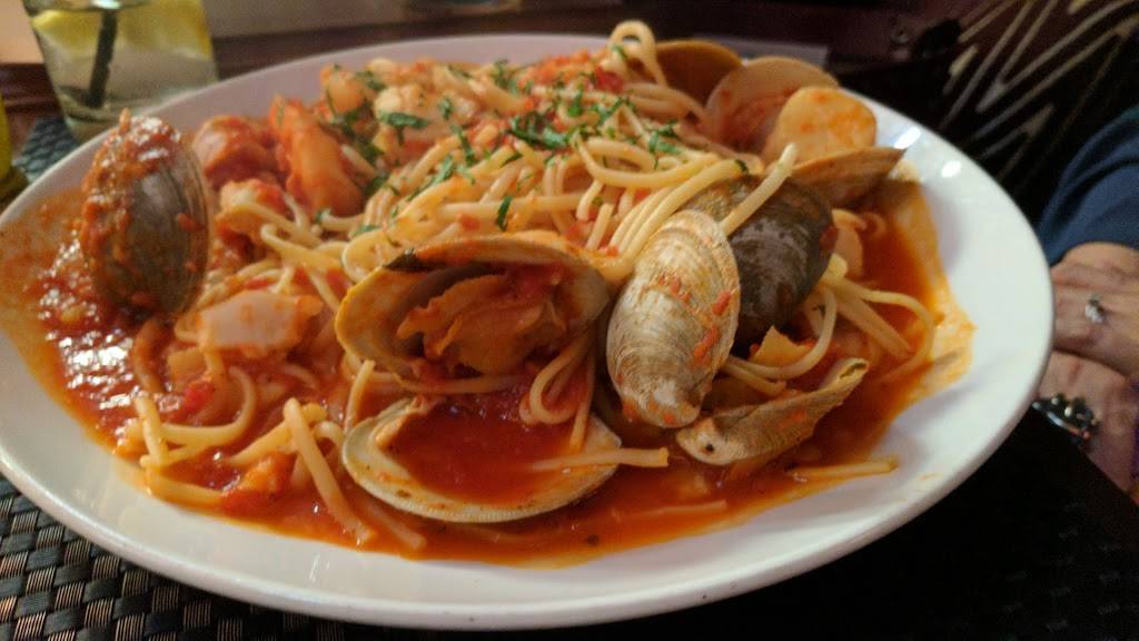 Chapel Grille | restaurant | 3000 Chapel View Blvd, Cranston, RI 02920, USA | 4019444900 OR +1 401-944-4900