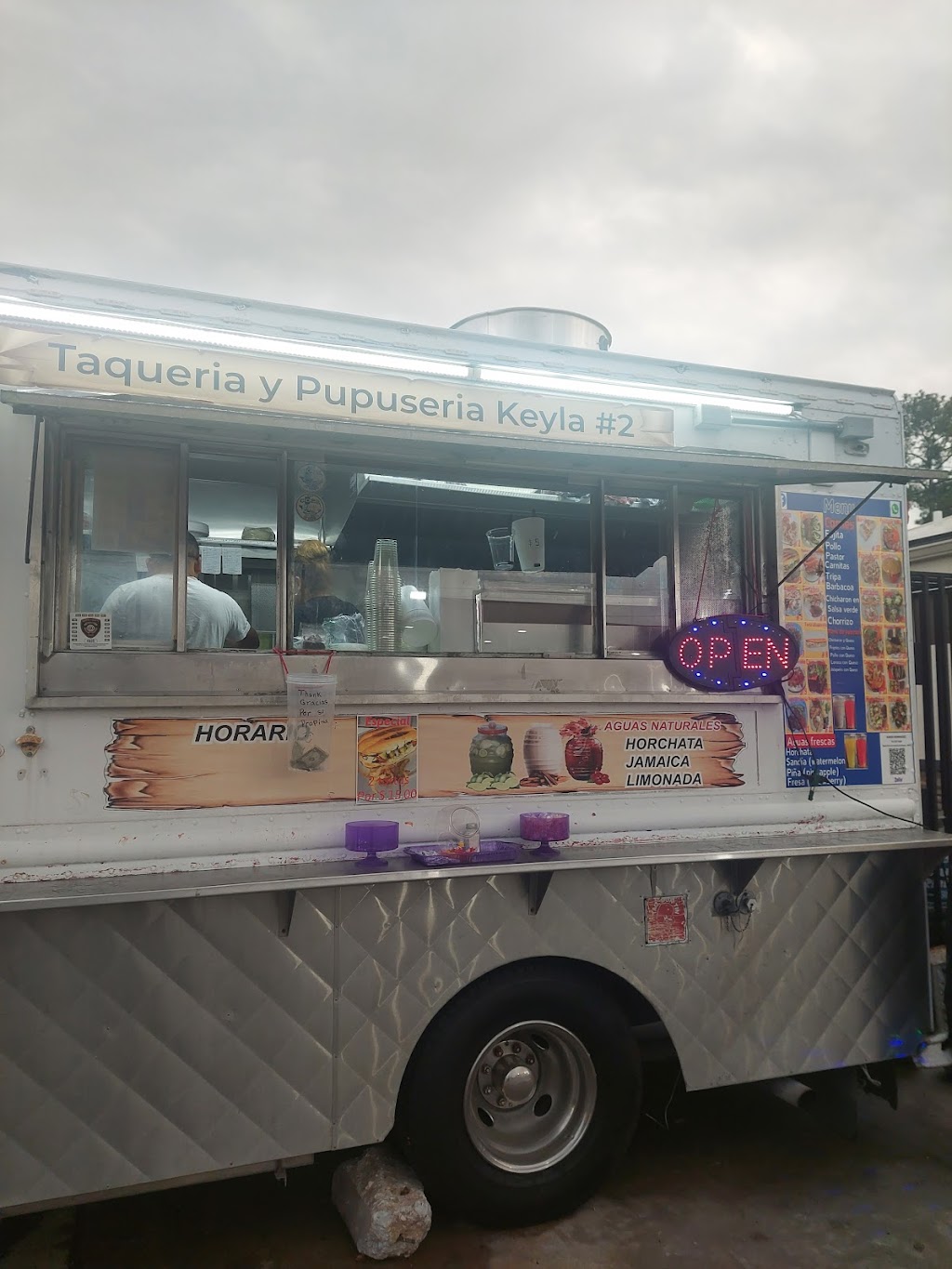 Taqueria y Pupuseria Keyla (food truck) | restaurant | 12206 Bammel North Houston Rd, Houston, TX 77066, USA | 7132573454 OR +1 713-257-3454