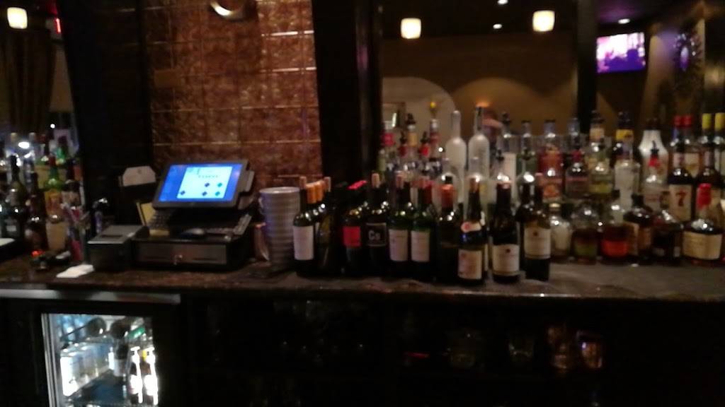 Scottys On Sheridan | restaurant | 810 Sheridan Rd, Highwood, IL 60040, USA | 8479267593 OR +1 847-926-7593