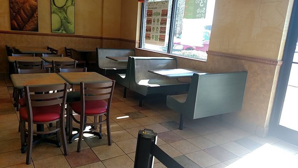 Subway | restaurant | 2436 W 10th St, Roanoke Rapids, NC 27870, USA | 2525352177 OR +1 252-535-2177